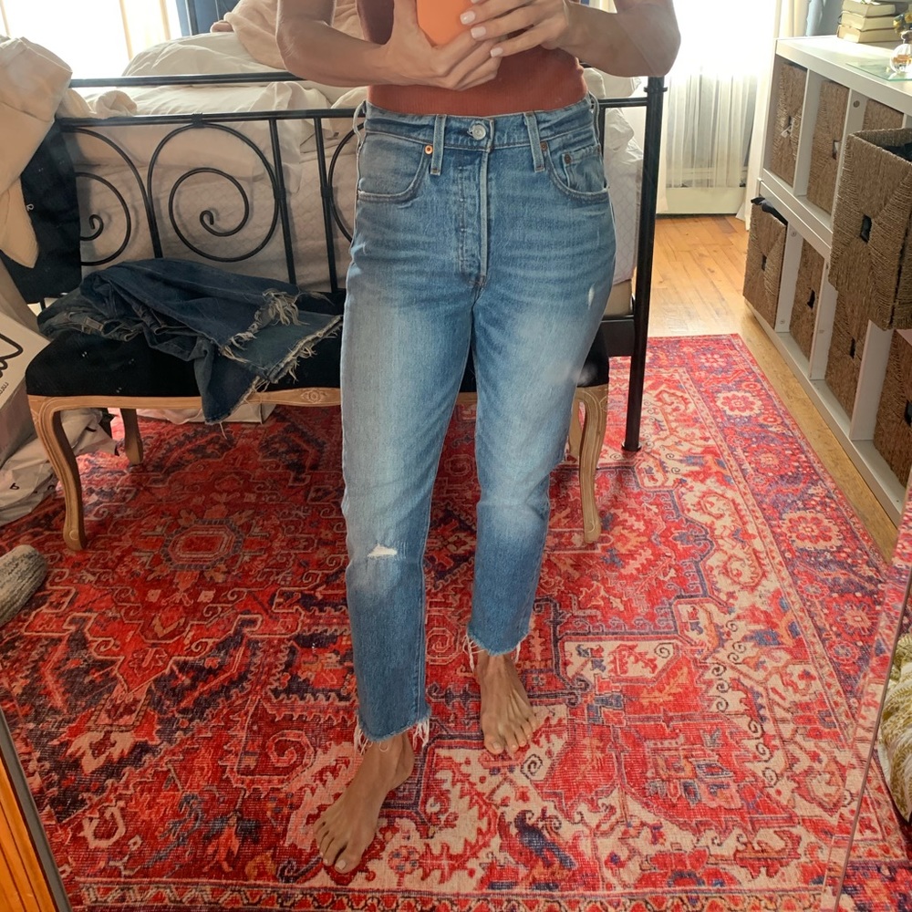 High Waist Levi’s straight leg button fly jeans
